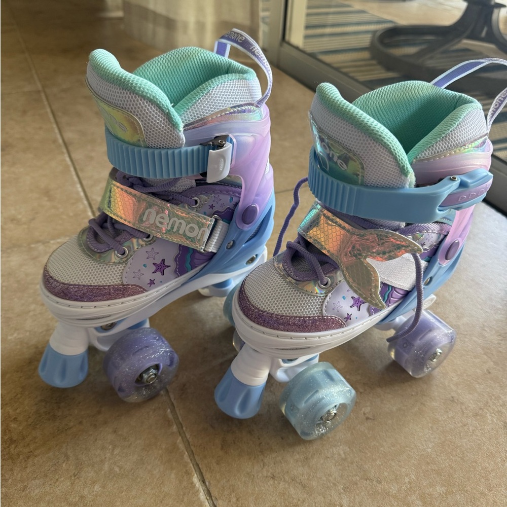 Nemone Kids Adjustable Light-Up Mermaid Roller Skates